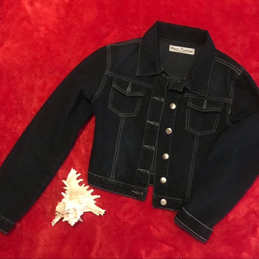 Size Small-Super cute Jr. Black Jean Jacket in new condition. Mid-waist fit.